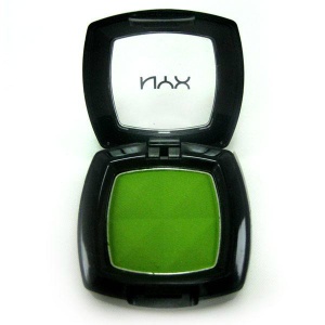 green eyeshadow